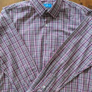Mens collared button shirt checkered/plaid